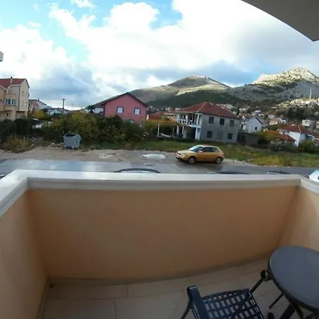 Apartman Agape Apartment