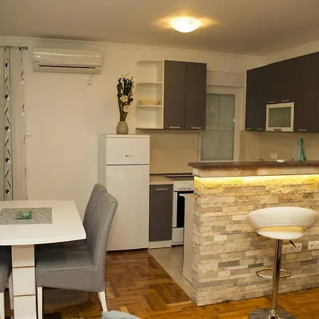 Apartman Agape Apartment *